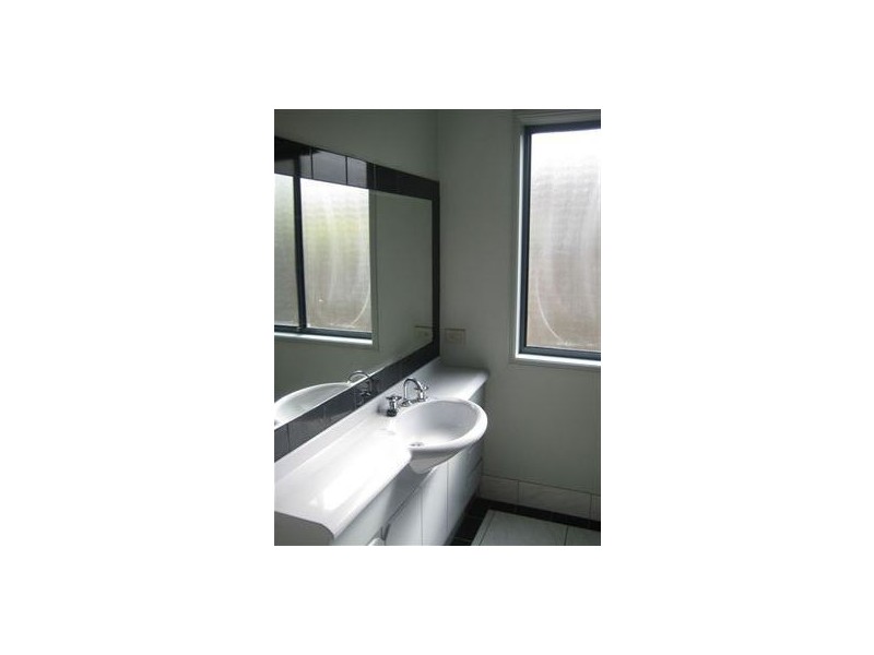 11 Leyburn Crescent, Forest Lake QLD 4078