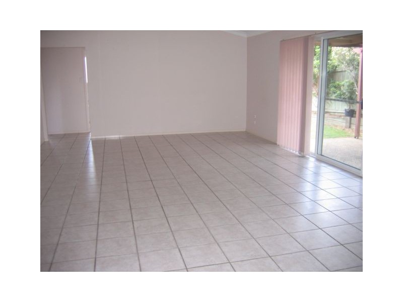 9 Oxley Place, Forest Lake QLD 4078