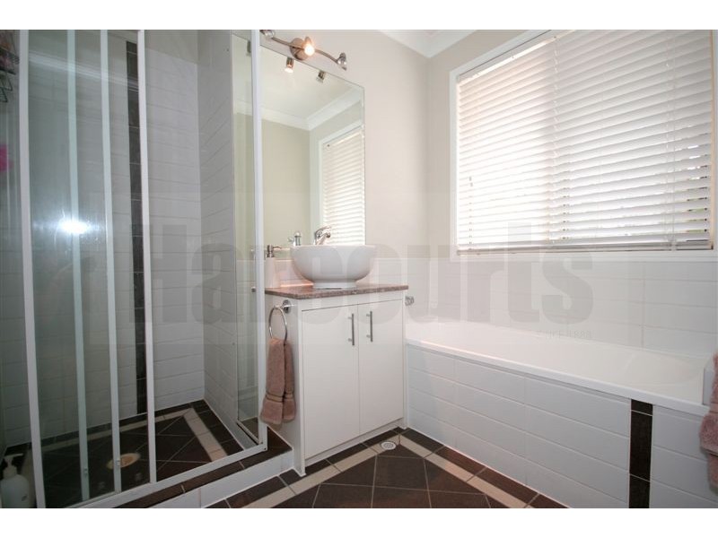 46 Augusta Crescent, Forest Lake QLD 4078