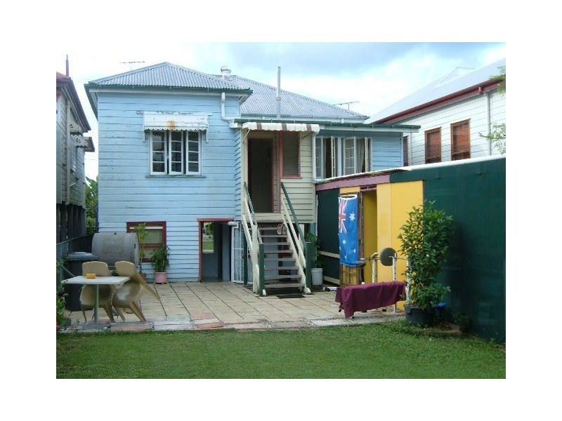 73 Qualtrough Street, Woolloongabba QLD 4102