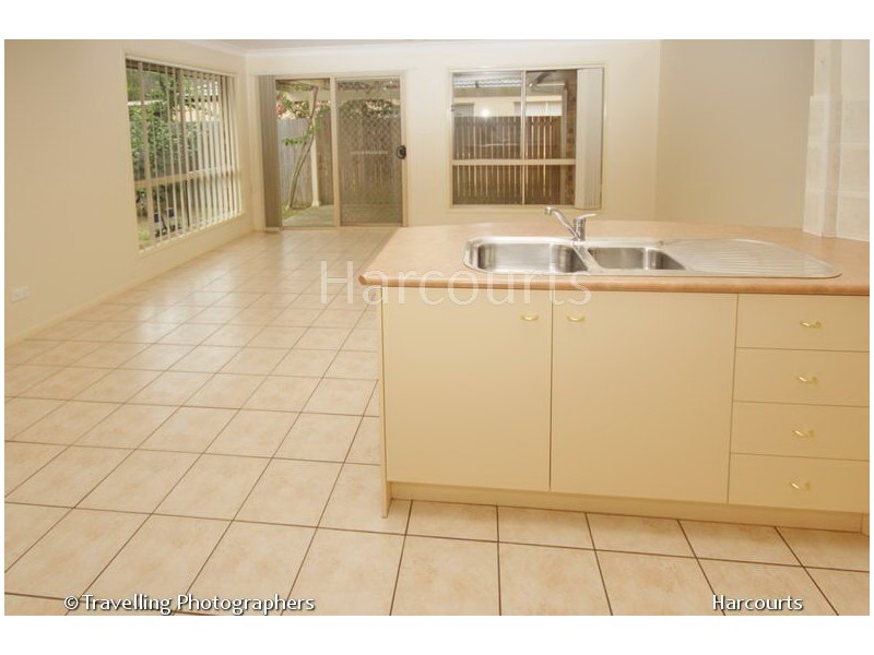 34 Columbus Place, Forest Lake QLD 4078