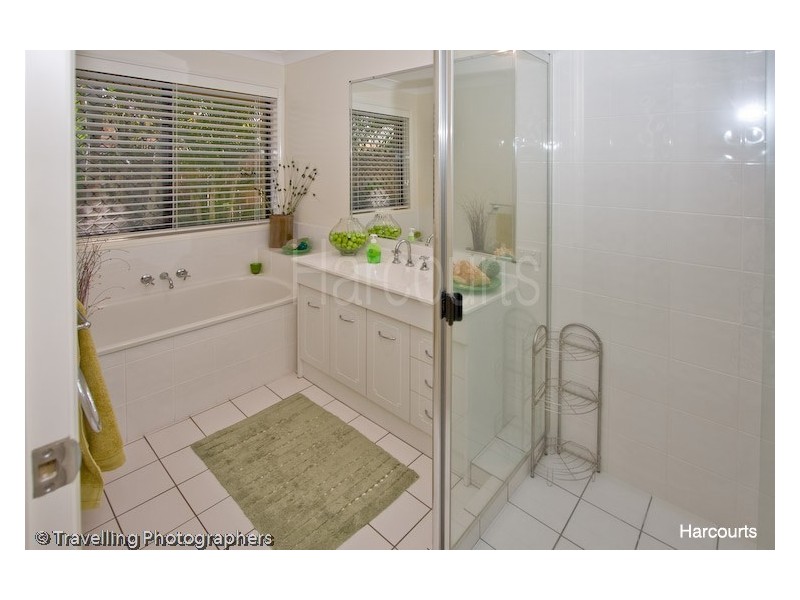 10 Hamilton Close, Forest Lake QLD 4078