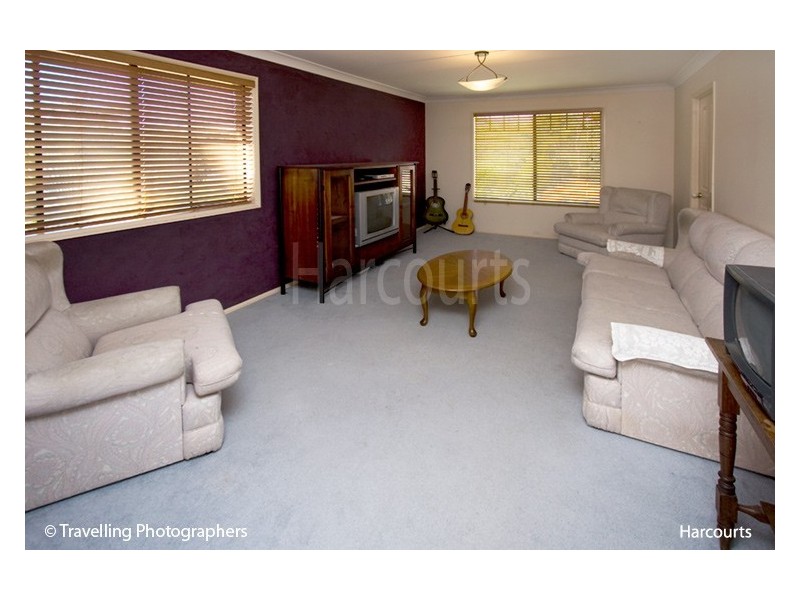 10 Canterbury Close, Forest Lake QLD 4078