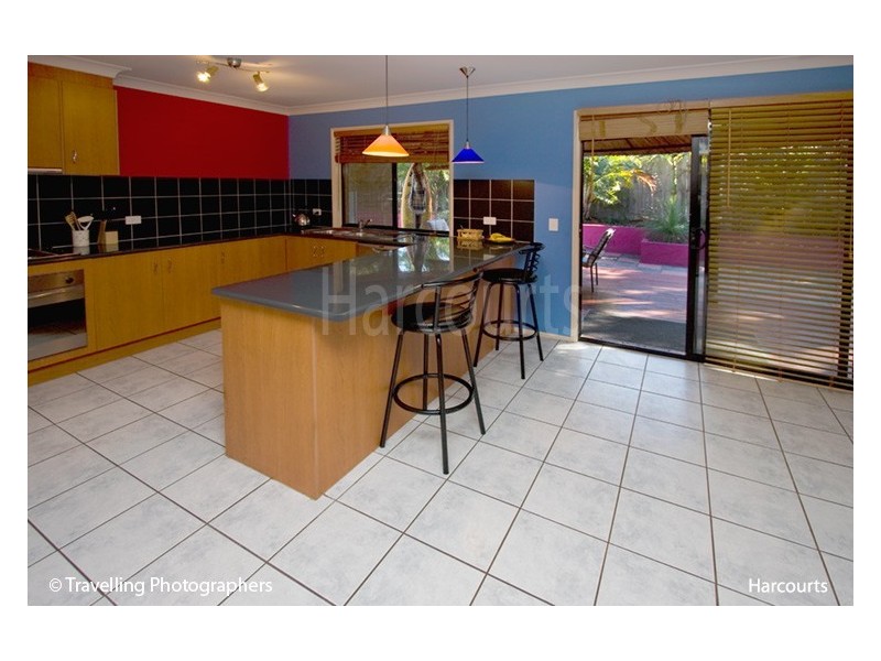 10 Canterbury Close, Forest Lake QLD 4078