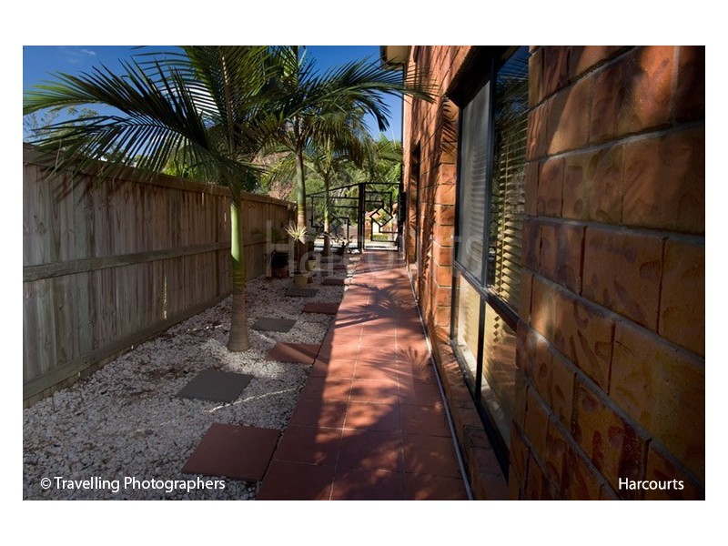 10 Canterbury Close, Forest Lake QLD 4078