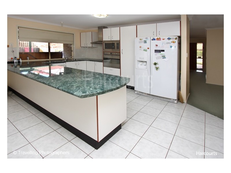 50 Lakeside Crescent, Forest Lake QLD 4078