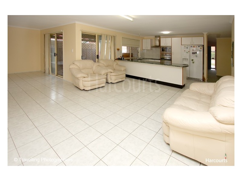 50 Lakeside Crescent, Forest Lake QLD 4078