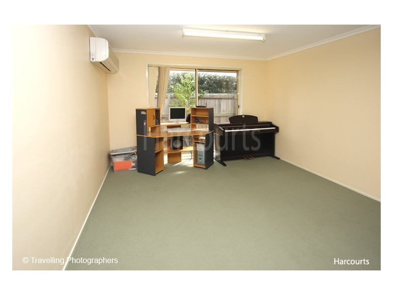 50 Lakeside Crescent, Forest Lake QLD 4078