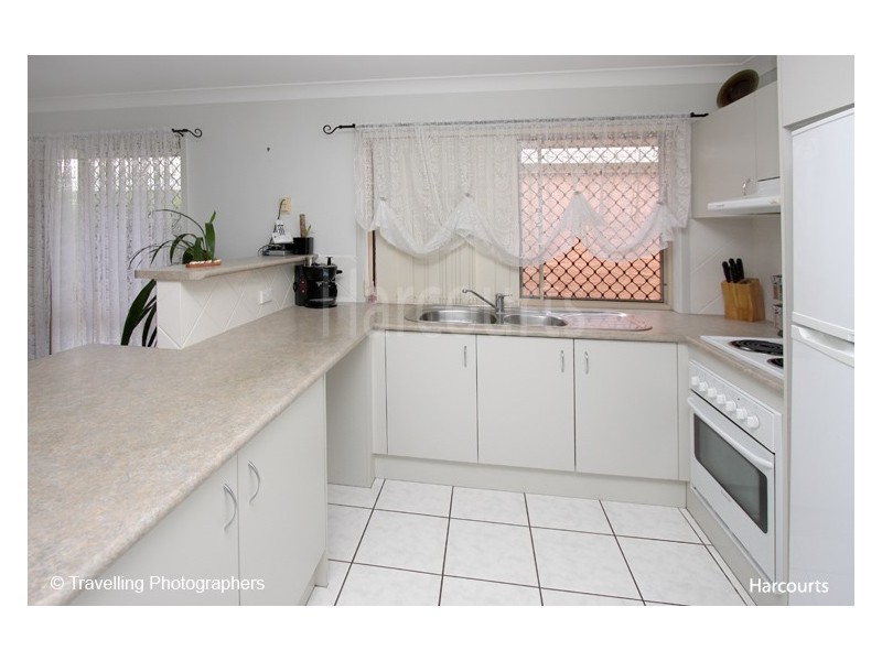 5 Stanford Place, Forest Lake QLD 4078