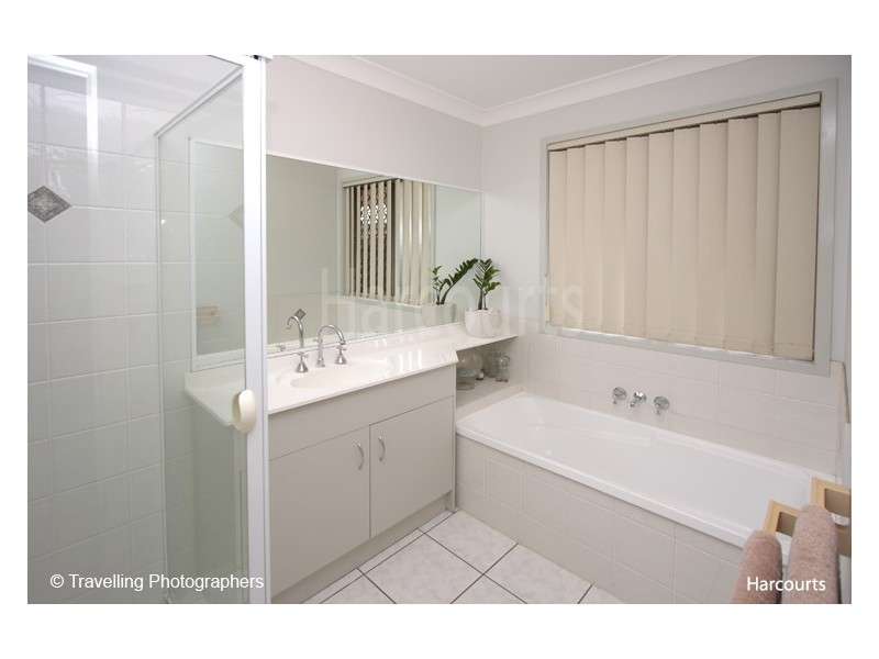 5 Stanford Place, Forest Lake QLD 4078