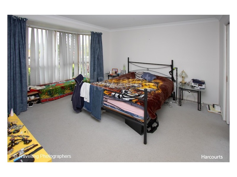 8 Lyrebird Close, Doolandella QLD 4077