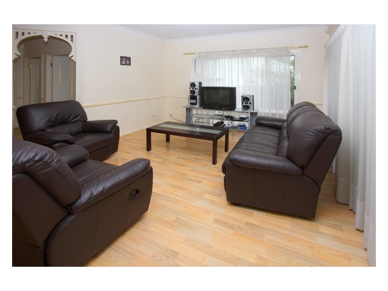 7 LEYBURN CRECENT, Forest Lake QLD 4078