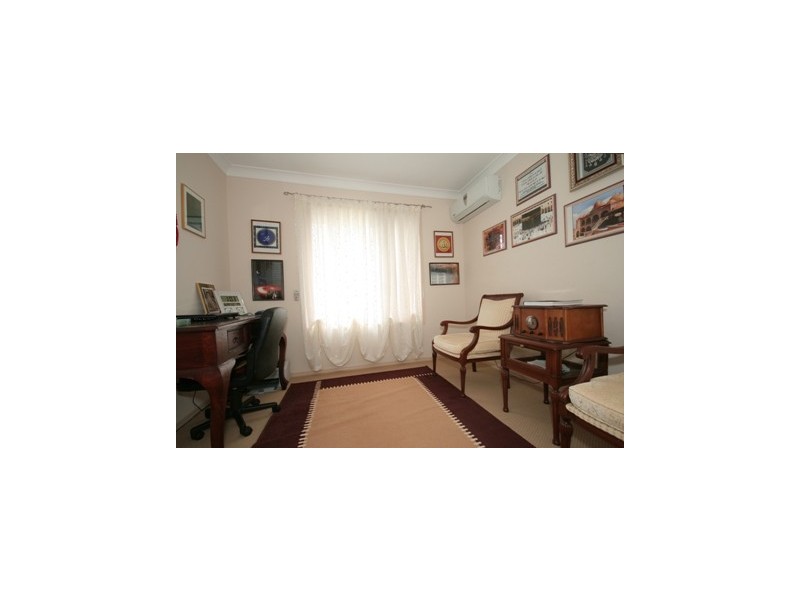 29 Hinchinbrook Cct, Forest Lake QLD 4078