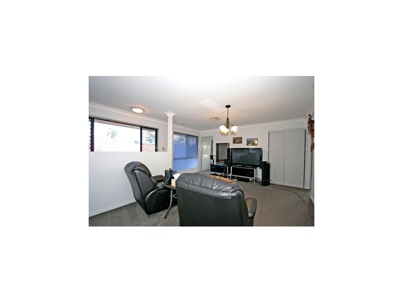 39 Cascade Drive, Forest Lake QLD 4078