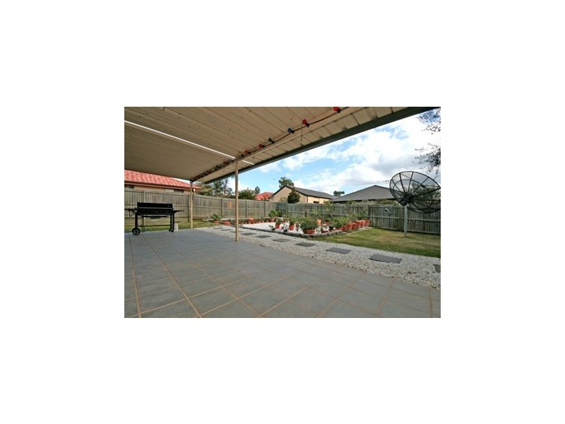 39 Cascade Drive, Forest Lake QLD 4078