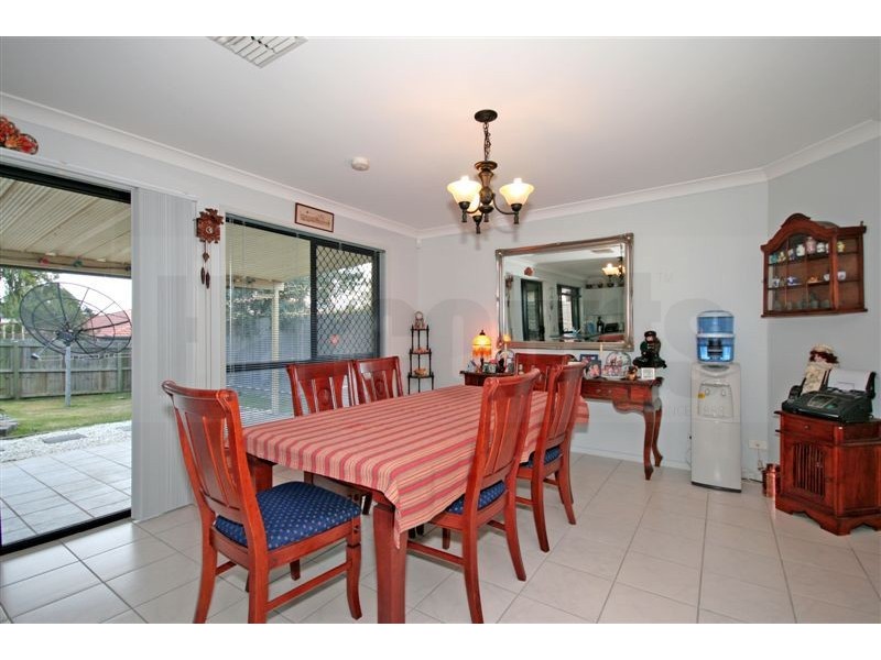 39 Cascade Drive, Forest Lake QLD 4078