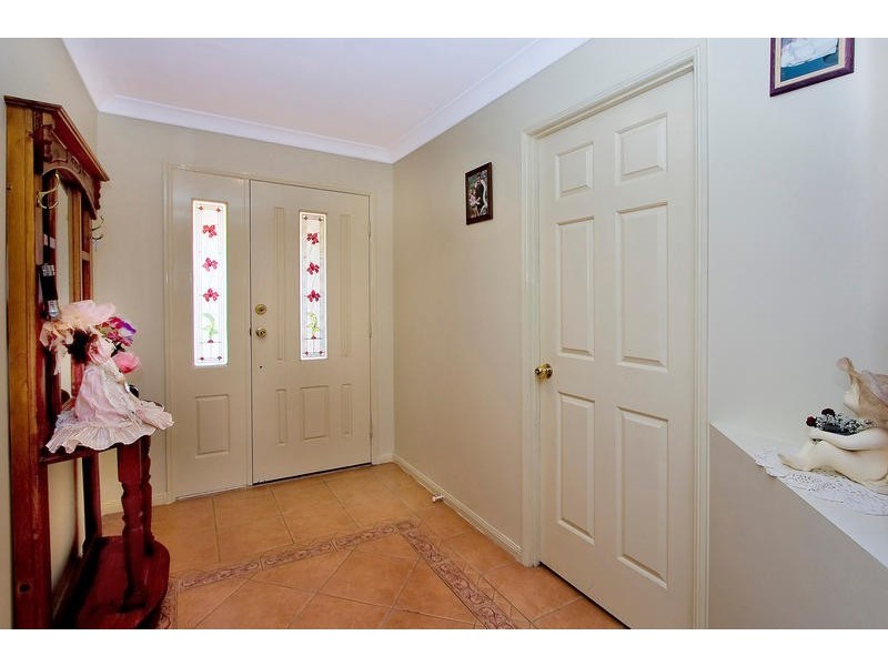 16 Chapple Place, Forest Lake QLD 4078