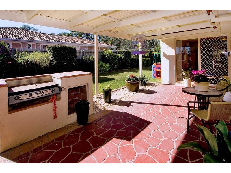 16 Chapple Place, Forest Lake QLD 4078