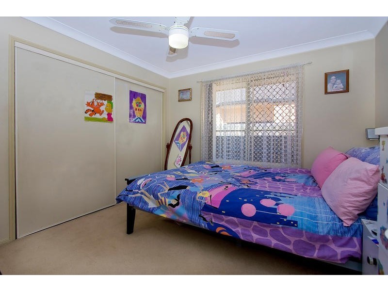 16 Chapple Place, Forest Lake QLD 4078