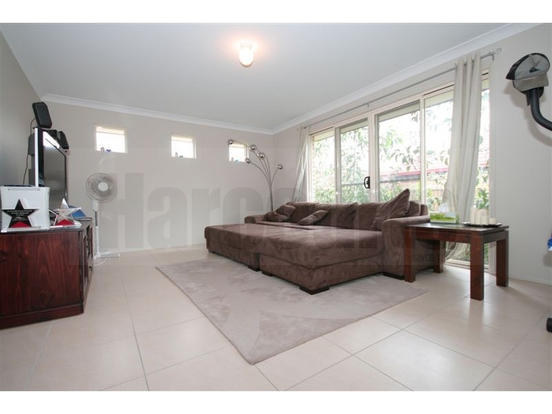 13 Rowan St, Heathwood QLD 4110
