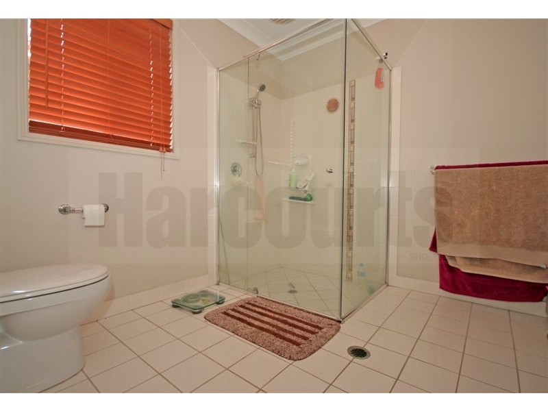13 Rowan St, Heathwood QLD 4110