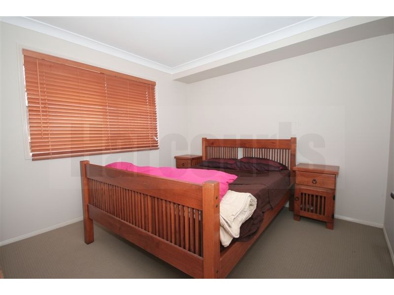 13 Rowan St, Heathwood QLD 4110