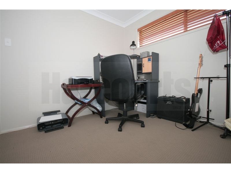 13 Rowan St, Heathwood QLD 4110