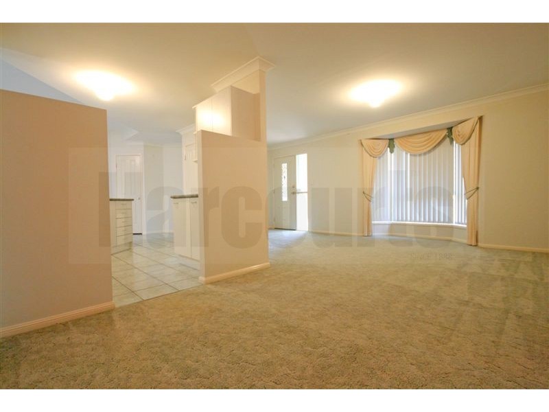 11 Cunningham Place, Forest Lake QLD 4078