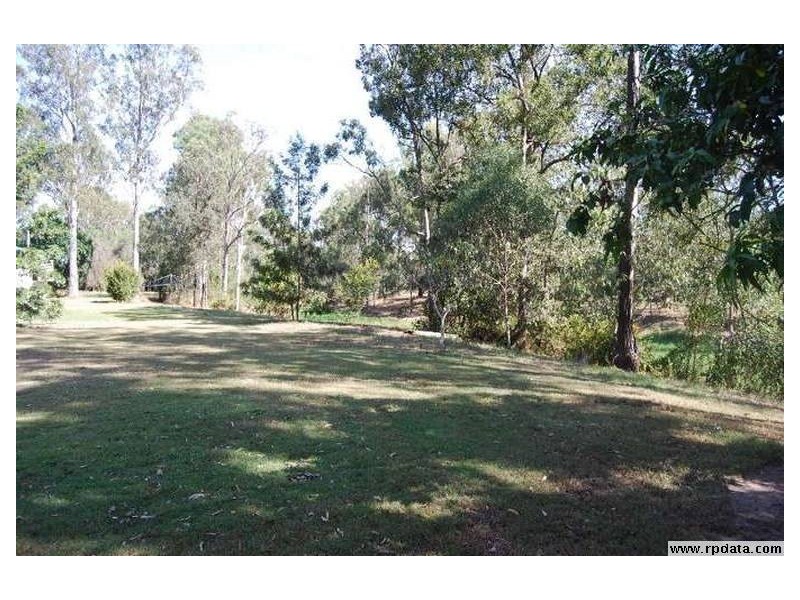 138 Van Dieren Road, Pallara QLD 4110