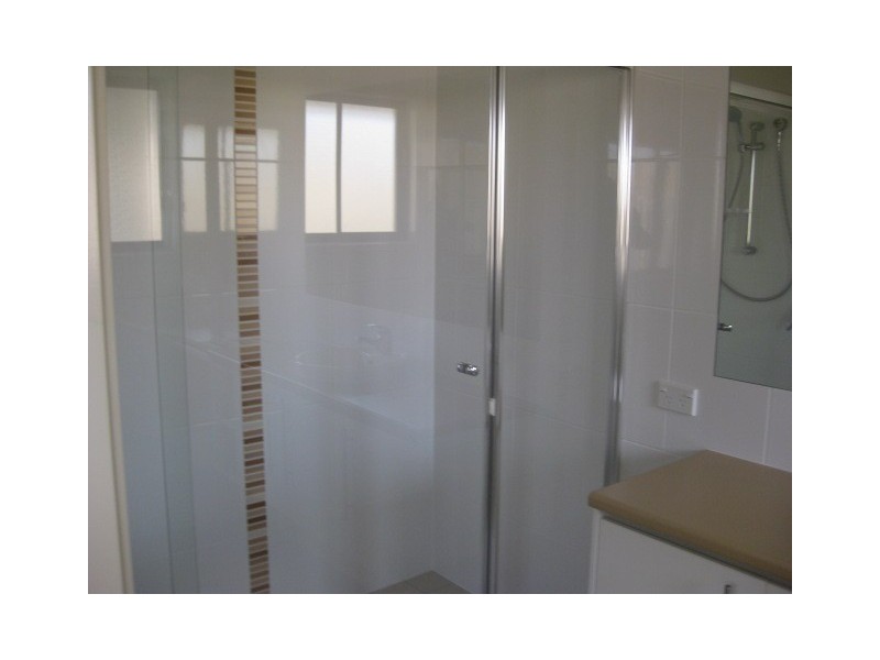 16 Sandalwood Street, Heathwood QLD 4110