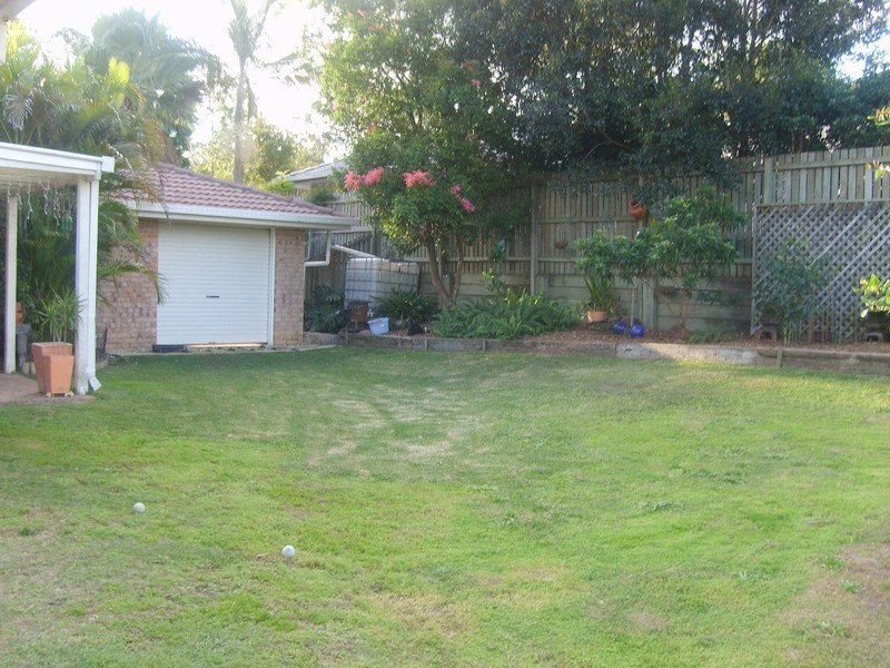 3 Hoop Place, Forest Lake QLD 4078