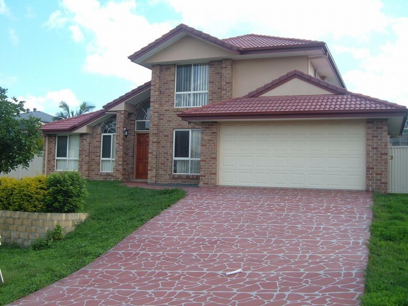 15 Spyglass Place, Oxley QLD 4075