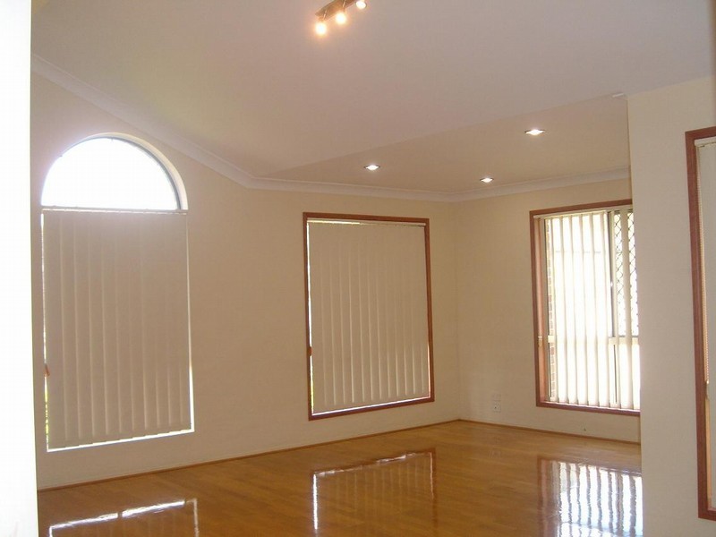 15 Spyglass Place, Oxley QLD 4075