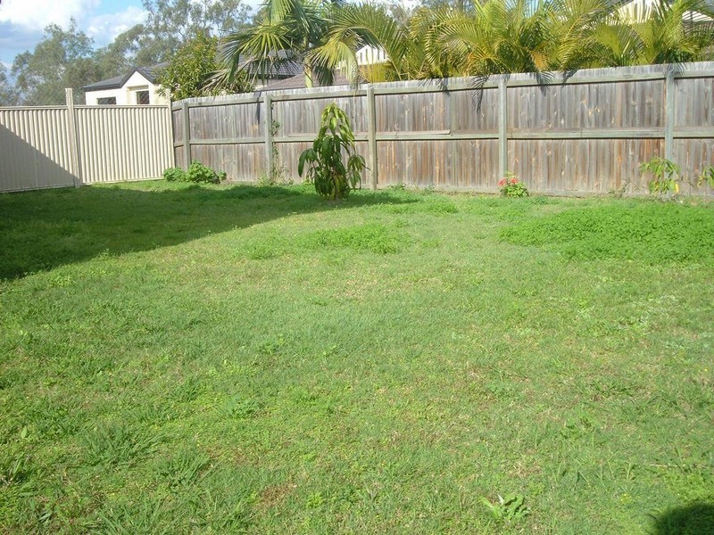 15 Spyglass Place, Oxley QLD 4075