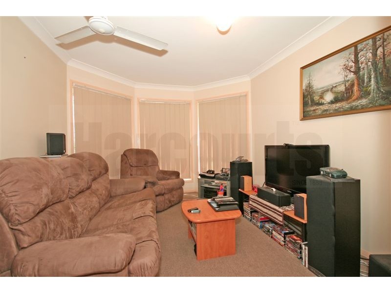 19 Toomba Place, Forest Lake QLD 4078
