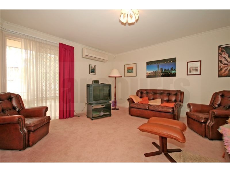 24 Grevillea Place, Forest Lake QLD 4078