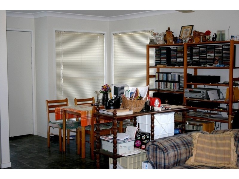 1 Cove Place, Springfield Lakes QLD 4300