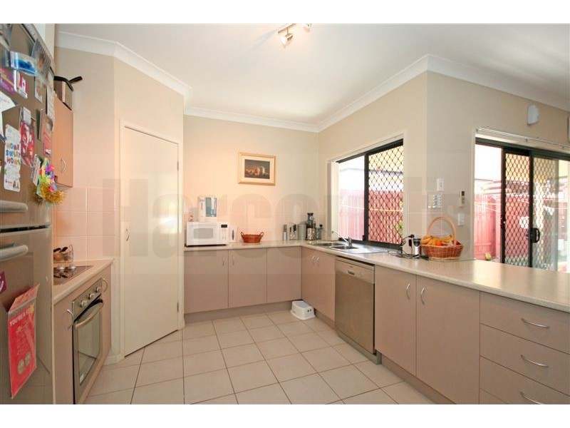 39 Dandenong Street, Forest Lake QLD 4078