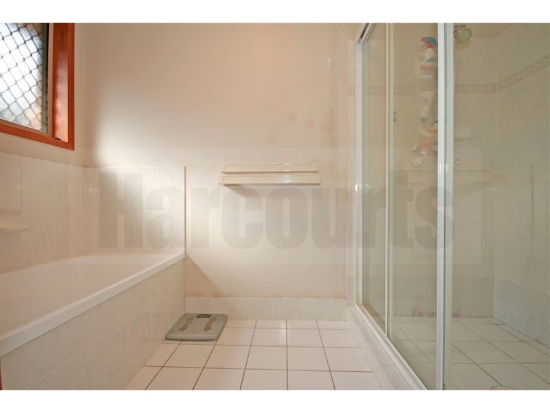 57 Jindabyne Cct, Forest Lake QLD 4078