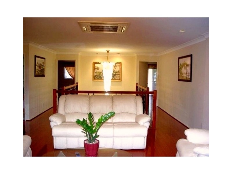 10 Burlington Terrace, Springfield Lakes QLD 4300