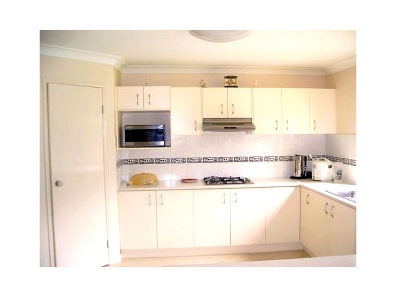 10 Burlington Terrace, Springfield Lakes QLD 4300