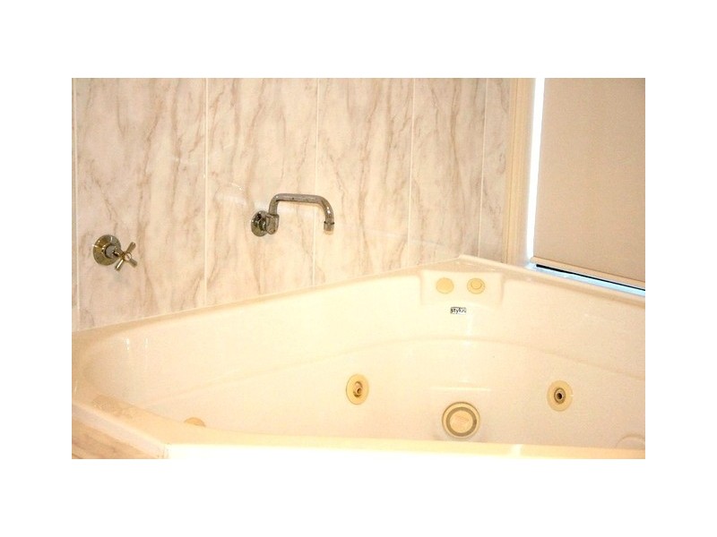 10 Burlington Terrace, Springfield Lakes QLD 4300