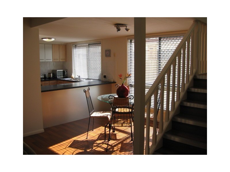 8 Chiswick Place, Forest Lake QLD 4078