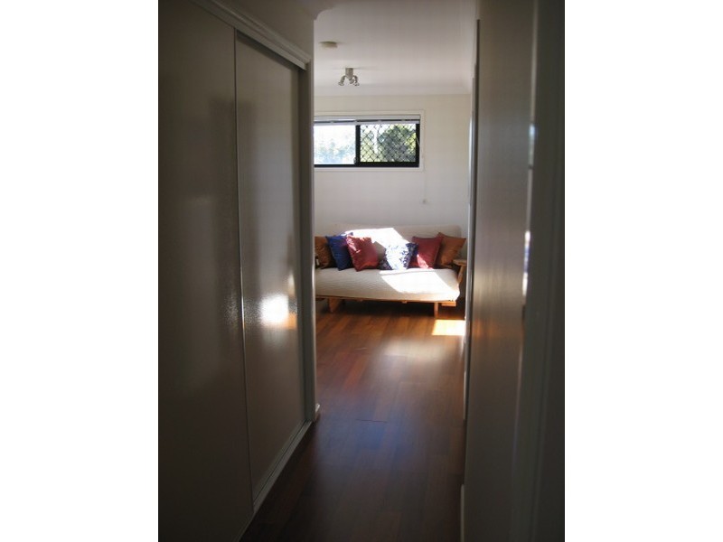 8 Chiswick Place, Forest Lake QLD 4078