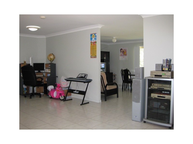 6 Emu Place, Doolandella QLD 4077