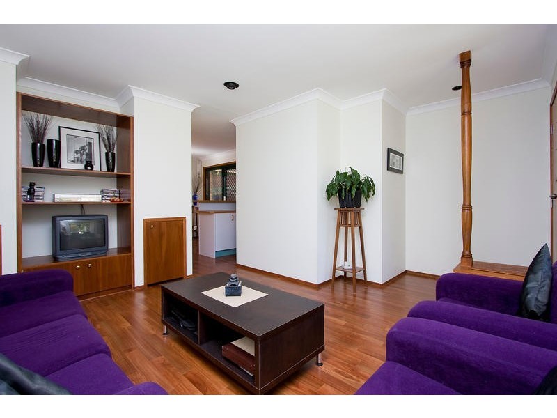 20 Beaufront Place, Forest Lake QLD 4078