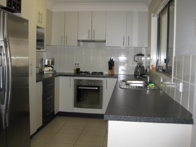 2/84 Cascade Drive, Forest Lake QLD 4078