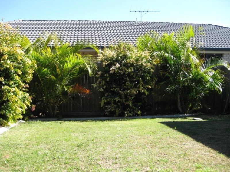 2/84 Cascade Drive, Forest Lake QLD 4078