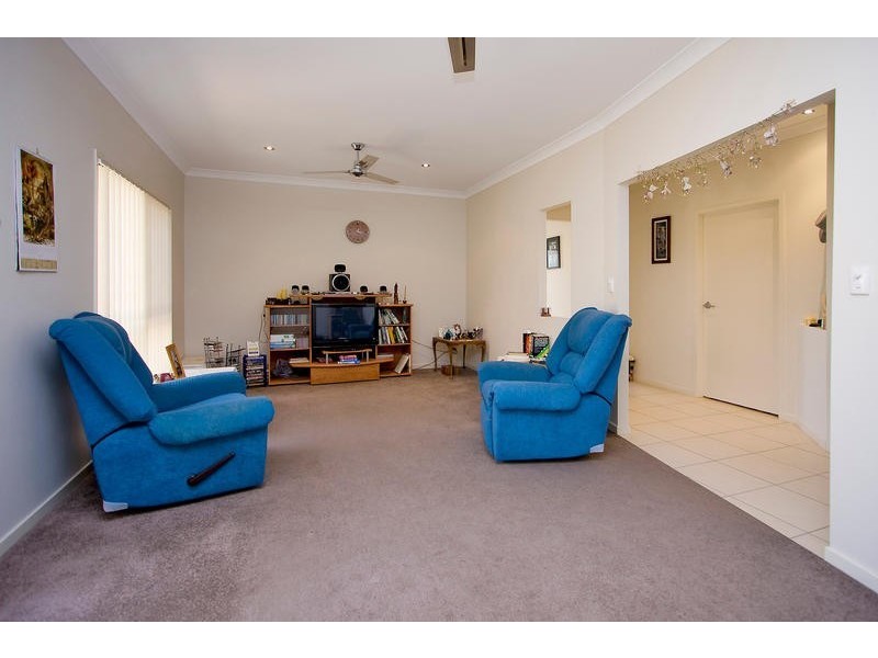 34 Nullarbor Circuit, Forest Lake QLD 4078