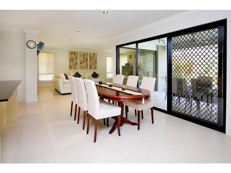 11 Ironbark Place, Heathwood QLD 4110